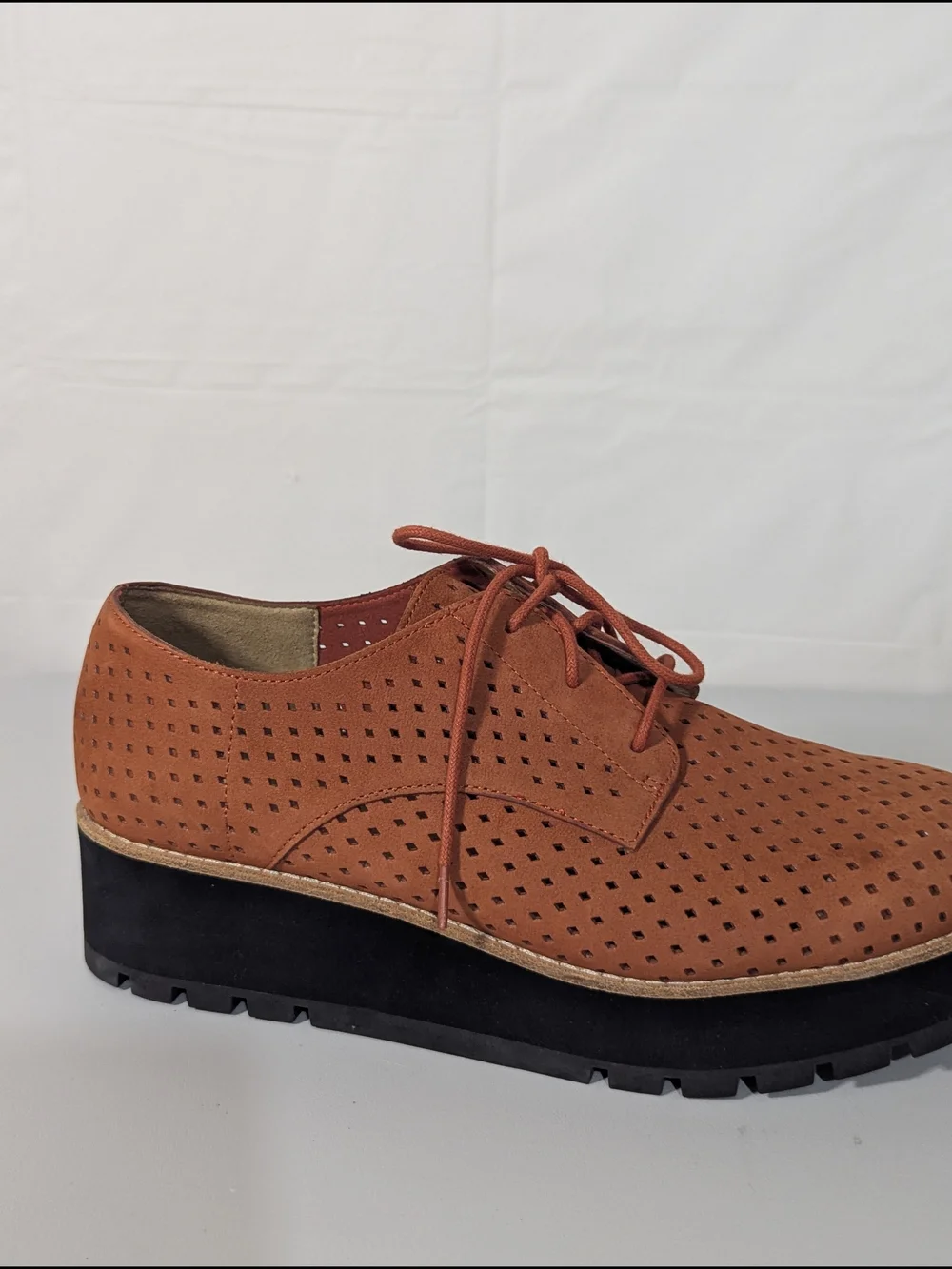 Eileen Fisher Perforated Leather Platform Oxfords Women’s Size 9 Cognac Lace Up